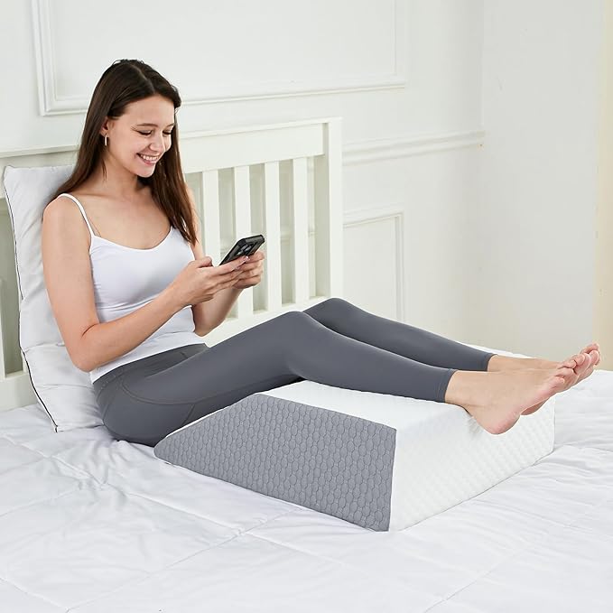 Bed Wedge Elevated Leg Pillow, High-Density Leg Rest Elevating Foam Wedge, Supportive Foam Wedge Pillow - Relieves and Recovers Foot and Ankle Injury, Leg Pain, Improves Blood Circulation