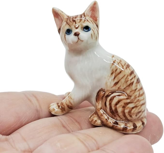 WitnyStore Tiny 1½" Long White Brown Tabby Shorthair Cat Sitting Look Up Left Figurine - Miniature Hand Made Painted Ceramic Cats Kitten Animal Cute Porcelain Decorative Collectible Figure Décor Gifts