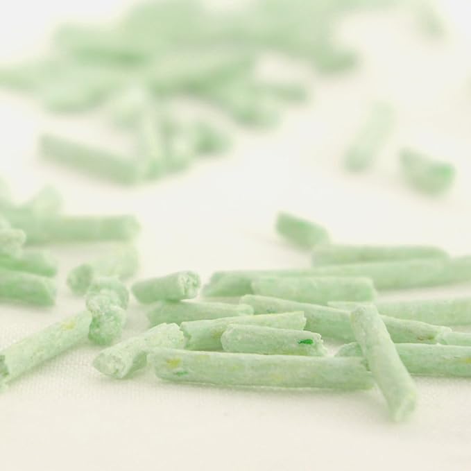 Tofu Cat Litter Green Tea 5.5 Lbs, Flushable Clumping Fast Drying, Ultra Absorbent, Low Tracking Cat Litter 2mm Pellets.