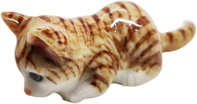 WitnyStore Tiny 1⅝" Long Brown White Tabby Shorthair Cat Crouching Figurine - Miniature Hand Made Painted Ceramic Cats Kitten Feline Animal Cute Porcelain Decorative Collectible Figures Décor Gifts