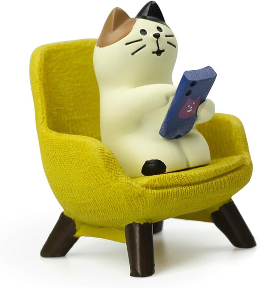 Cute Cat Playing Phone on Sofa Resin Figurine Desk Decor & Cat Lover Gift (Yellow Sofa)