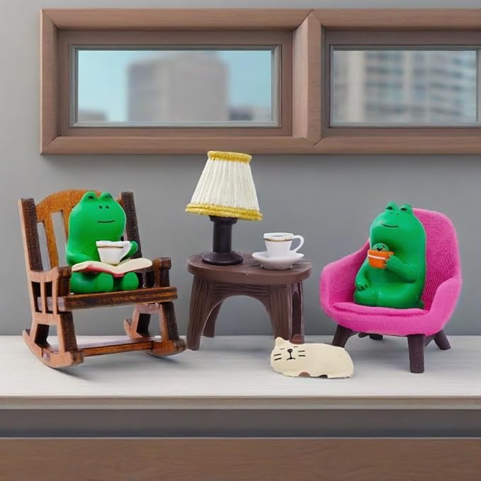Miniature Frog Figurines Statue - Cute Frog Decor for Desk and Bedroom, Gifts for Frog Lovers Cute Home Office Desk Decor