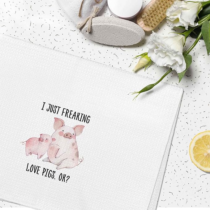 I Just Freaking Love Pigs Kitchen Towels Decorative Gifts for Pig Lovers 16x24, Pig Dish Towel Cloths Dishcloths Tea Towel, Pig Bathroom Kitchen Hand Towel Decor