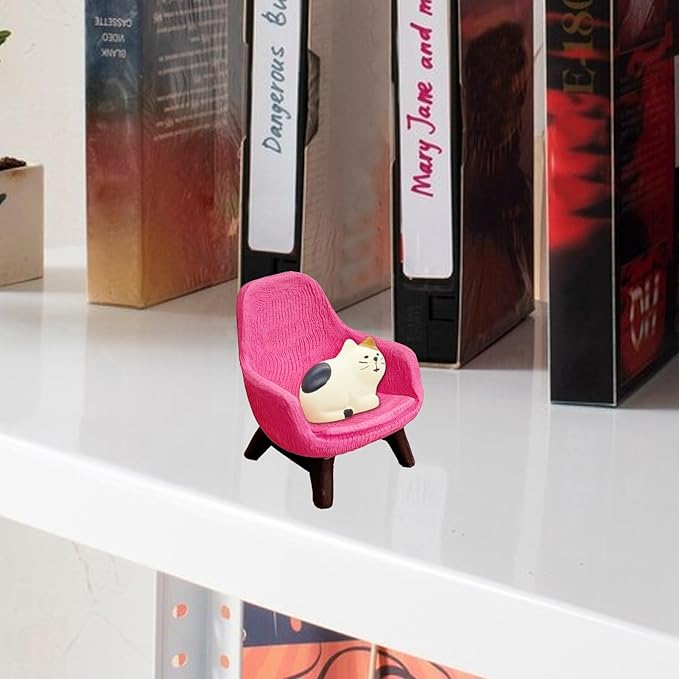 Miniature Cat Figurines Mini Cat Figurines Resin Cat for Office Desk Decor Cat Gift for Cat Lovers