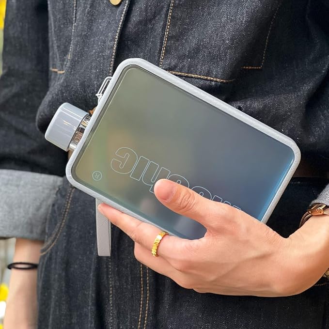 MOCHIC CUP Mochic 13oz Portable Water Flask Flat Water Bottle for Purse Mug BPA Free A5 Slim Square Water Bottle Flask Leak Proof Plastic Flask Bottle for Travel (Gradient Grey)