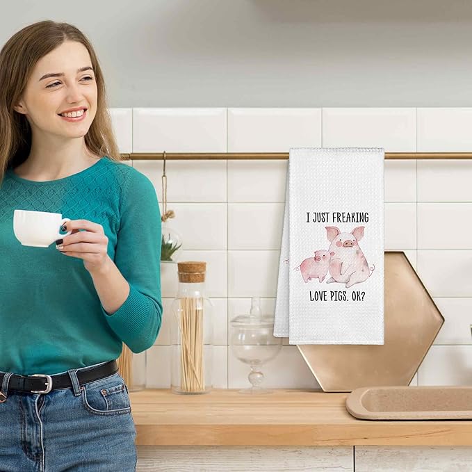 I Just Freaking Love Pigs Kitchen Towels Decorative Gifts for Pig Lovers 16x24, Pig Dish Towel Cloths Dishcloths Tea Towel, Pig Bathroom Kitchen Hand Towel Decor