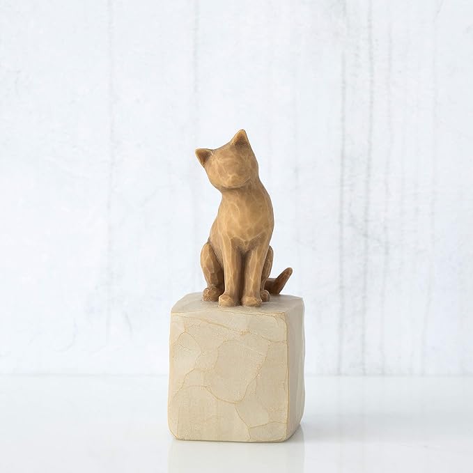 Willow Tree Love My Cat (Light), Always with me, Full of Personality, A Gift to Celebrate A Pet Adoption for Animal Lovers and Tabby Cat Owners, Sculpted Hand-Painted Figure