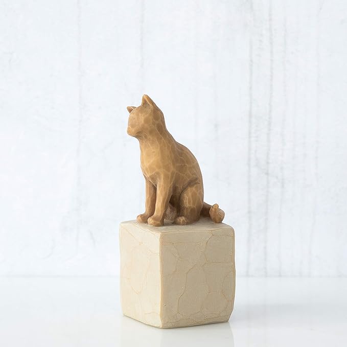 Willow Tree Love My Cat (Light), Always with me, Full of Personality, A Gift to Celebrate A Pet Adoption for Animal Lovers and Tabby Cat Owners, Sculpted Hand-Painted Figure