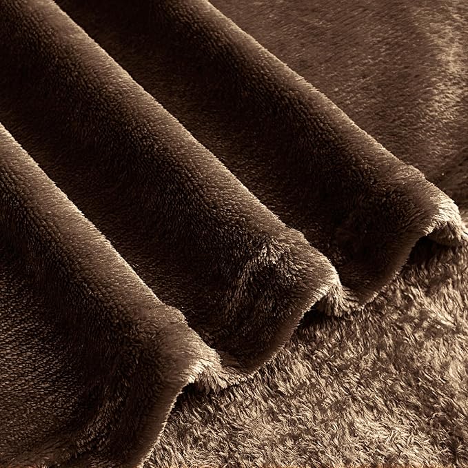 Bnuitland Travel Blanket and Pillow 2 in 1, Soft Flannel Airplane Blanket in Bag Compact-Long Flight Essential for Adults and Kids, Portable Luggage Sleeve and Backpack Clip, 65×40 inch Coffee Brown