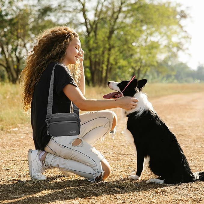 Dog Training Treat Pouch Fanny Pack,Dog Waist Belt,Dogs Walking Bag Crossbody with Poop Bags,Puppy Treat Bag Training Pouch (Black)