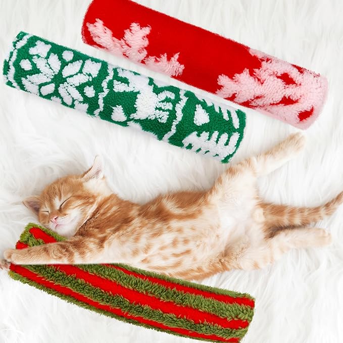 Civaner 6 Pcs 10.6 Inch Christmas Cat Catnip Toy Interactive Kitten Kicker Toy Soft Plush Cat Pillow Stick Kitten Chasing Exercising Chewing Catnip Indoor Xmas Gift (Red, Green, Red Green Stripes)