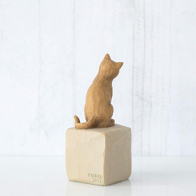 Willow Tree Love My Cat (Light), Always with me, Full of Personality, A Gift to Celebrate A Pet Adoption for Animal Lovers and Tabby Cat Owners, Sculpted Hand-Painted Figure